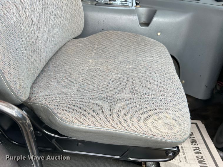 image for item MM9087 2005 GMC T7500  street sweeper truck