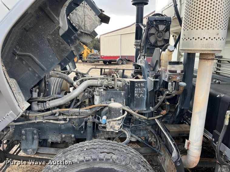 image for item MM9087 2005 GMC T7500  street sweeper truck