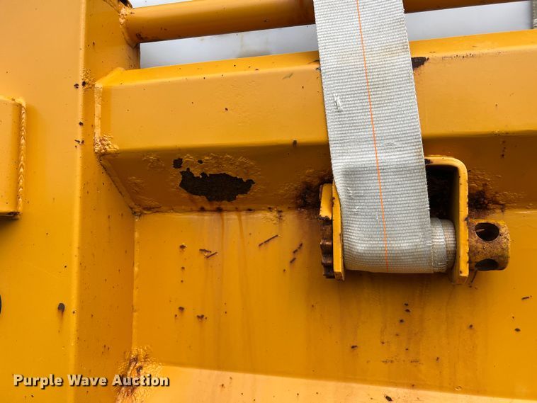 image for item MM9088 2006 International 7400  dump truck