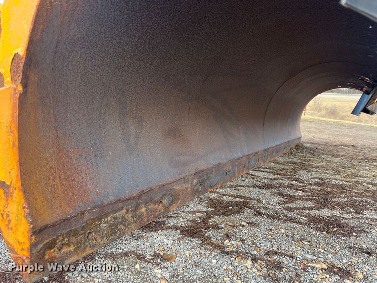 image for item MM9088 2006 International 7400  dump truck