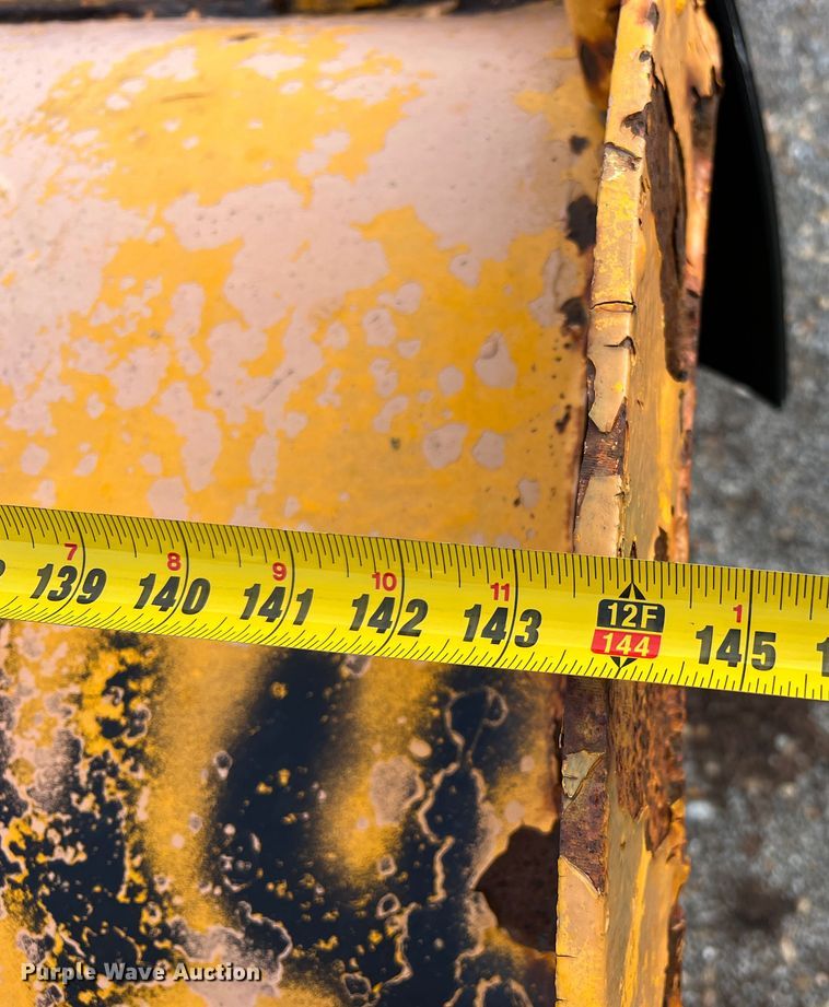 image for item MM9088 2006 International 7400  dump truck