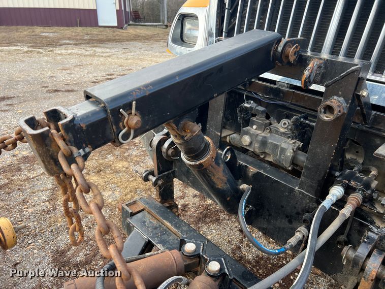 image for item MM9088 2006 International 7400  dump truck