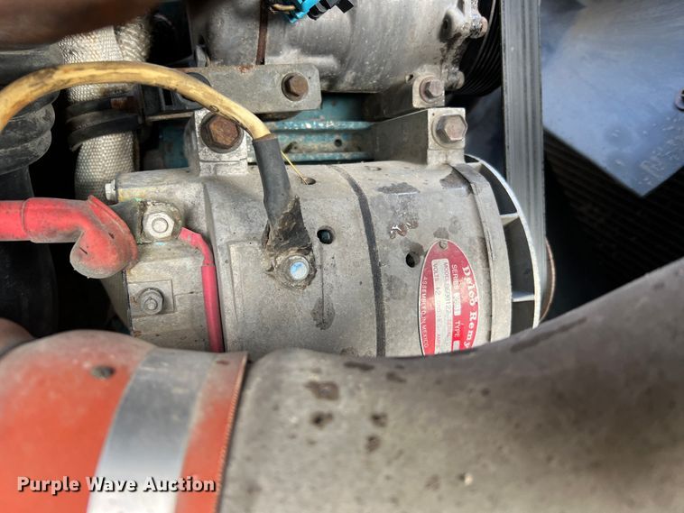 image for item MM9088 2006 International 7400  dump truck