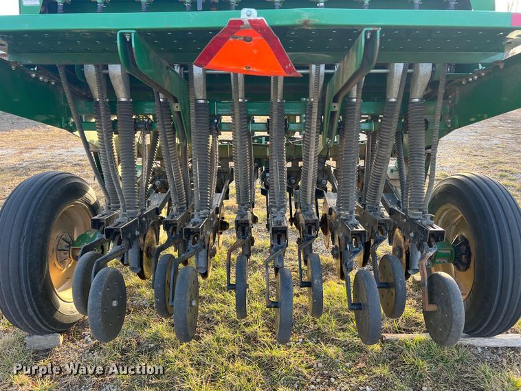 image for item MM9100 Great Plains 706NT  no-till grain drill