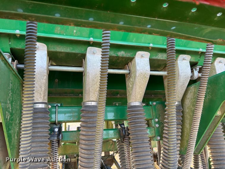 image for item MM9100 Great Plains 706NT  no-till grain drill