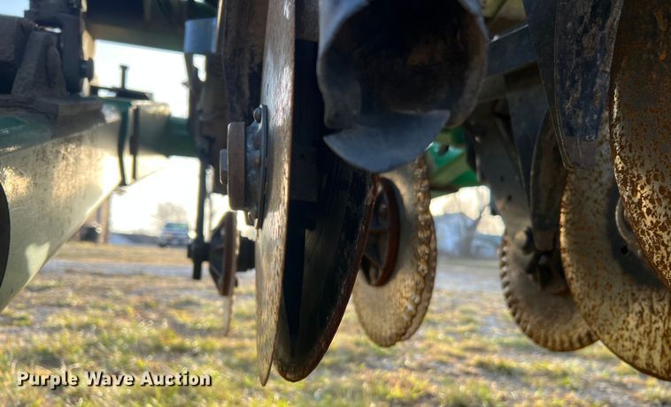 image for item MM9100 Great Plains 706NT  no-till grain drill