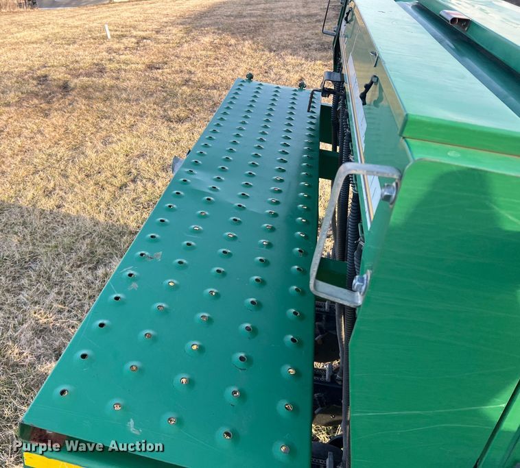 image for item MM9100 Great Plains 706NT  no-till grain drill