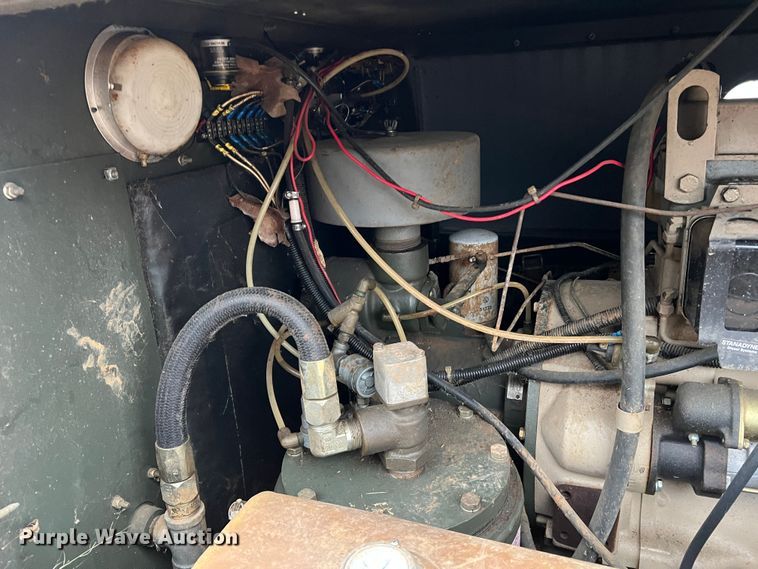 image for item MM9108 1992 US Military 13M125RPDQ  air compressor