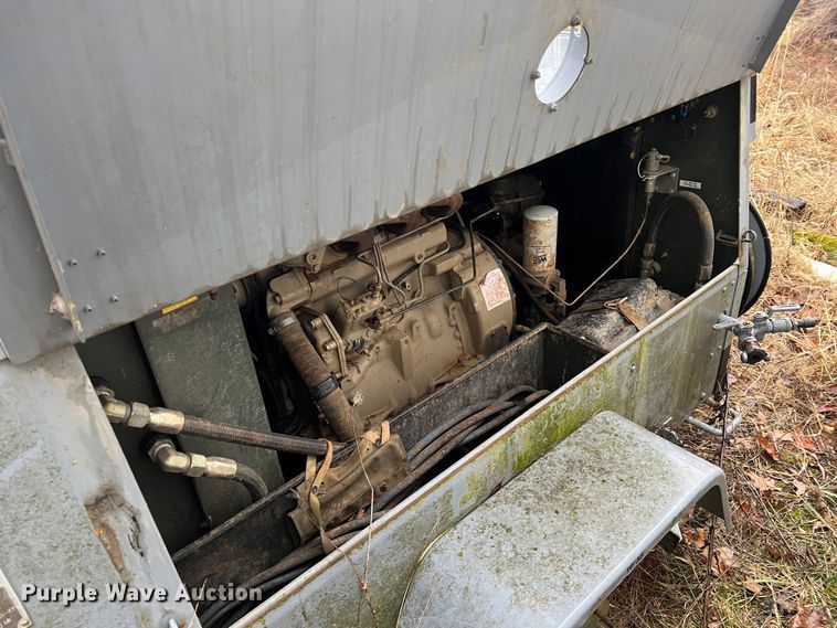 image for item MM9108 1992 US Military 13M125RPDQ  air compressor