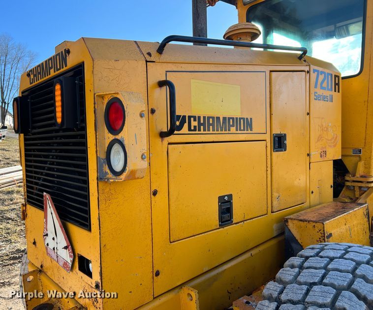 image for item MM9112 1993 Champion 720A Series III  motor grader