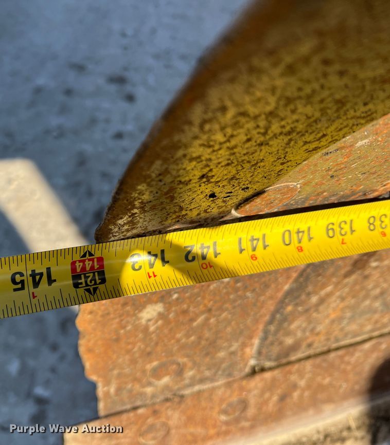 image for item MM9112 1993 Champion 720A Series III  motor grader