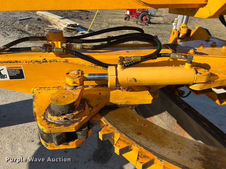 image for item MM9112 1993 Champion 720A Series III  motor grader