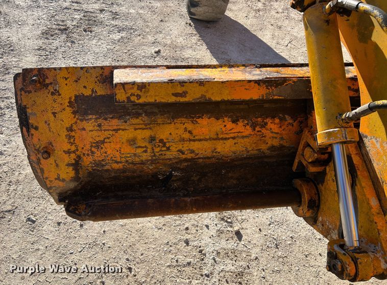 image for item MM9112 1993 Champion 720A Series III  motor grader