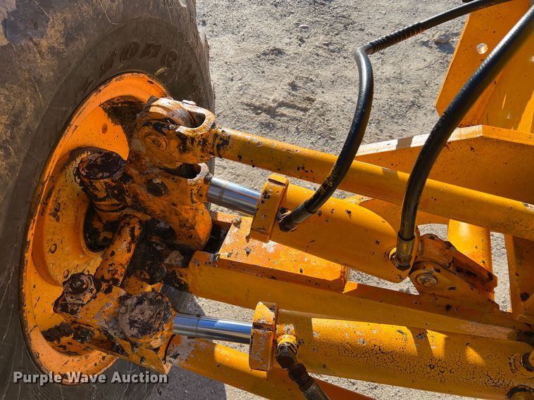 image for item MM9112 1993 Champion 720A Series III  motor grader