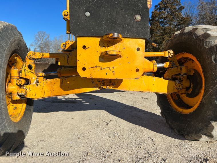 image for item MM9112 1993 Champion 720A Series III  motor grader