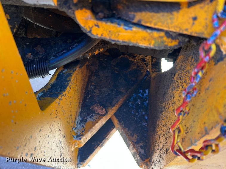 image for item MM9112 1993 Champion 720A Series III  motor grader