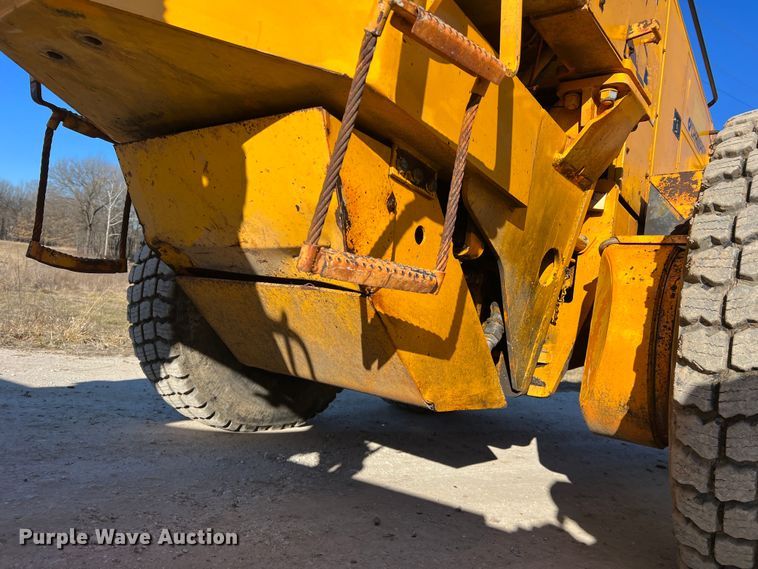 image for item MM9112 1993 Champion 720A Series III  motor grader