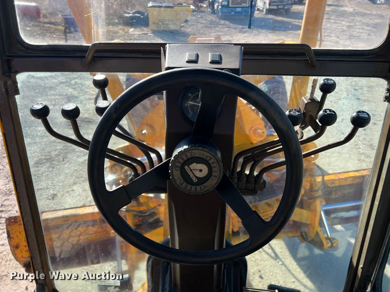 image for item MM9112 1993 Champion 720A Series III  motor grader