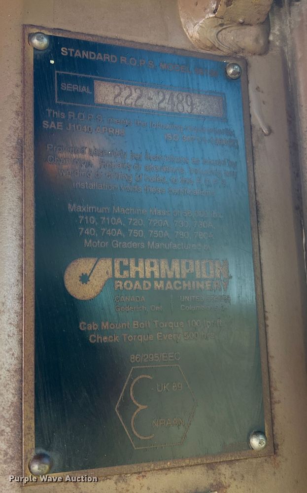 image for item MM9112 1993 Champion 720A Series III  motor grader