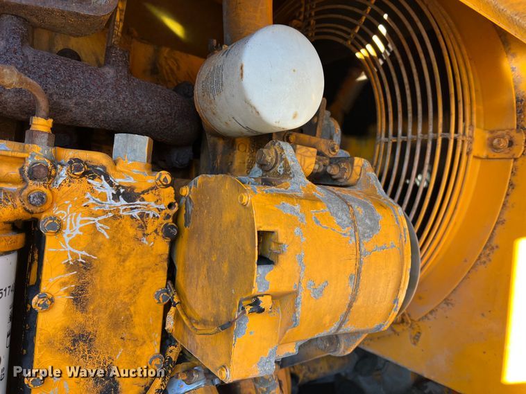 image for item MM9112 1993 Champion 720A Series III  motor grader