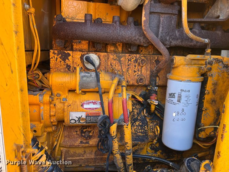 image for item MM9112 1993 Champion 720A Series III  motor grader