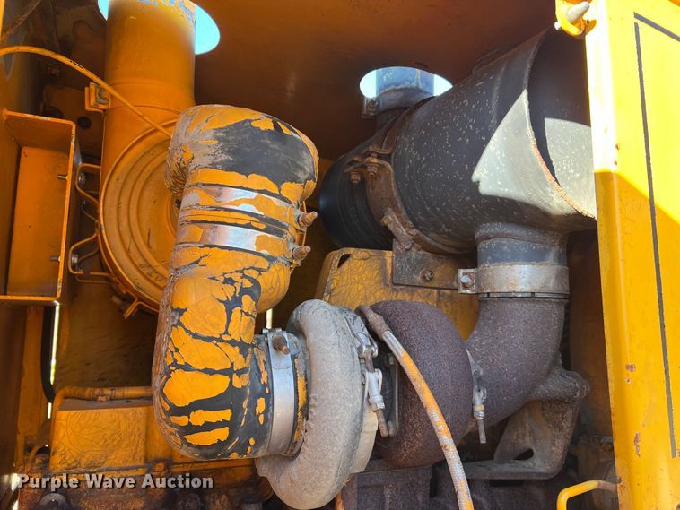 image for item MM9112 1993 Champion 720A Series III  motor grader