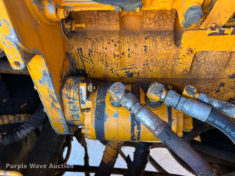 image for item MM9112 1993 Champion 720A Series III  motor grader