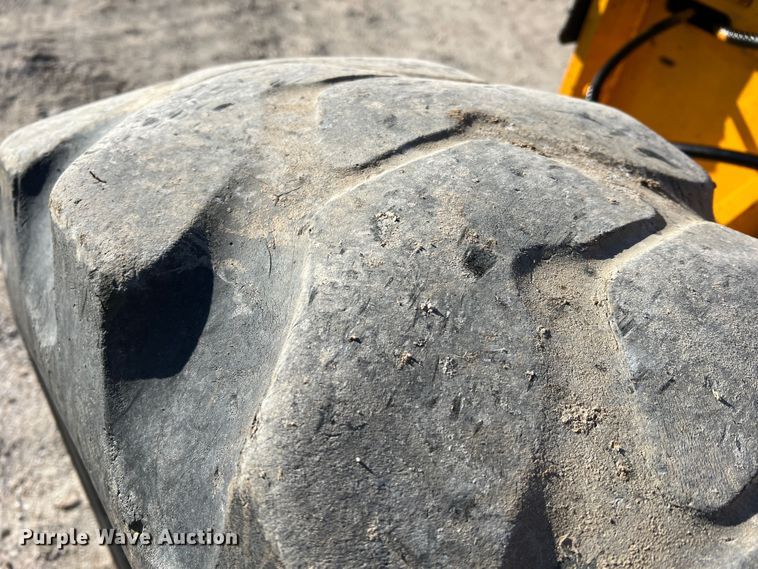 image for item MM9112 1993 Champion 720A Series III  motor grader