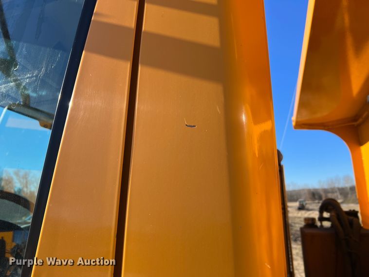 image for item MM9114 2009 International WorkStar 7400  dump truck