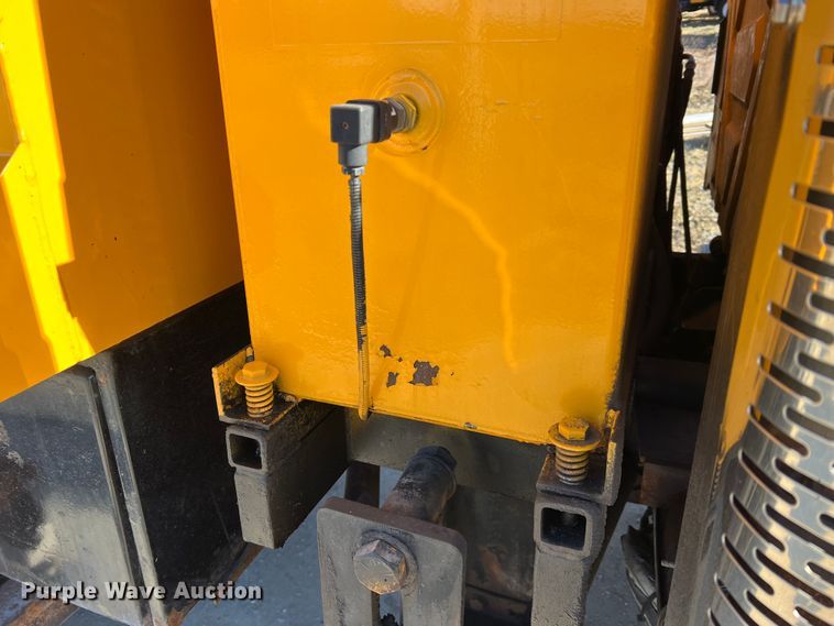 image for item MM9114 2009 International WorkStar 7400  dump truck