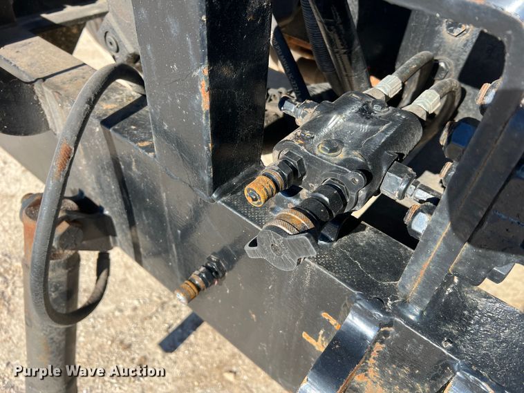 image for item MM9114 2009 International WorkStar 7400  dump truck