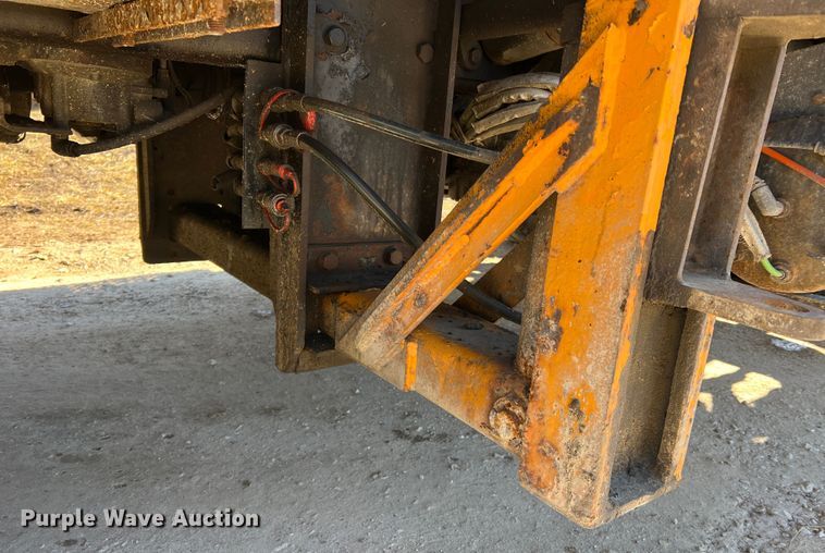 image for item MM9114 2009 International WorkStar 7400  dump truck