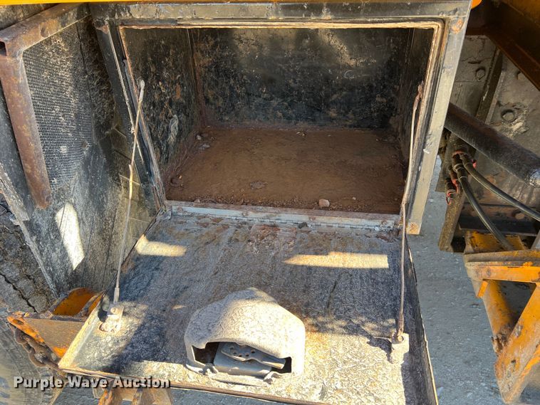 image for item MM9114 2009 International WorkStar 7400  dump truck