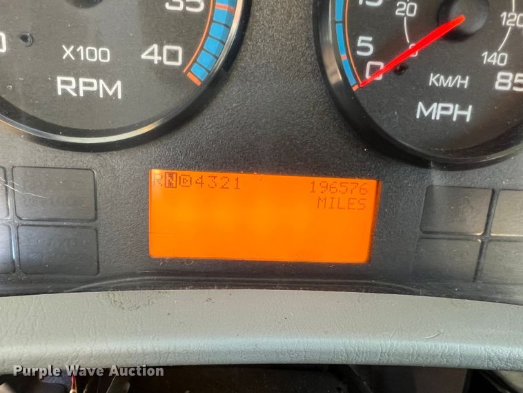 image for item MM9114 2009 International WorkStar 7400  dump truck