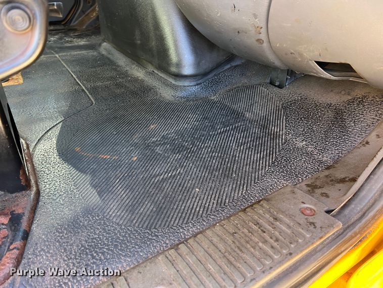 image for item MM9114 2009 International WorkStar 7400  dump truck