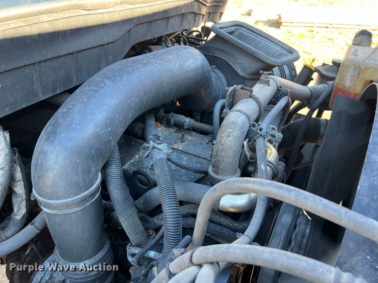 image for item MM9114 2009 International WorkStar 7400  dump truck