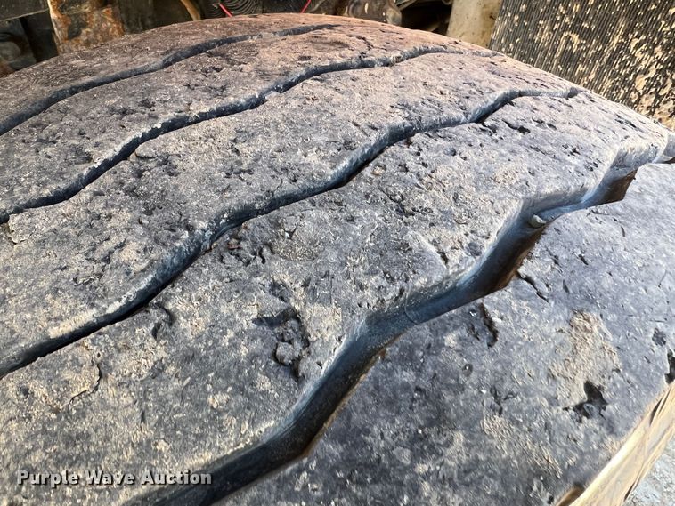 image for item MM9114 2009 International WorkStar 7400  dump truck