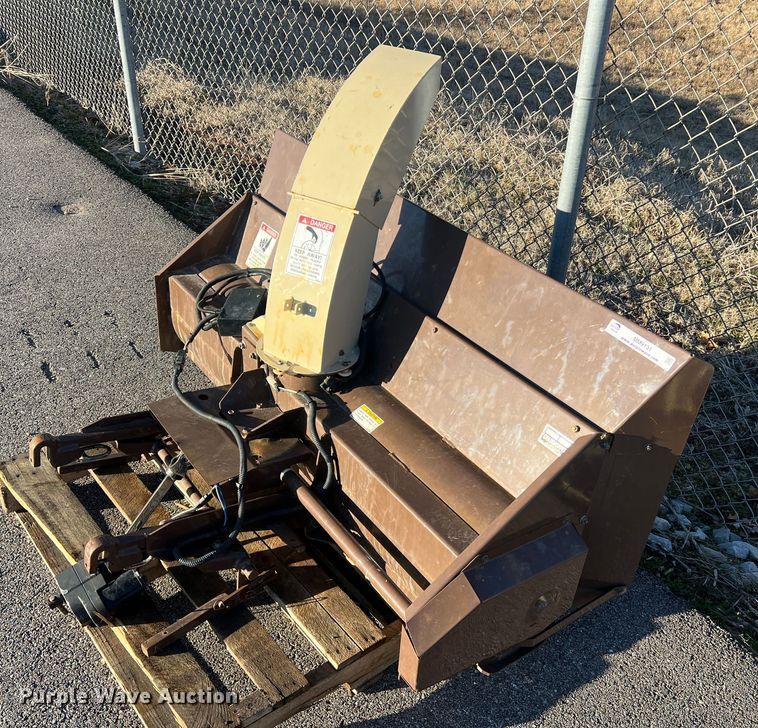 image for item MM9131 Grasshopper 512  snow blower attachment