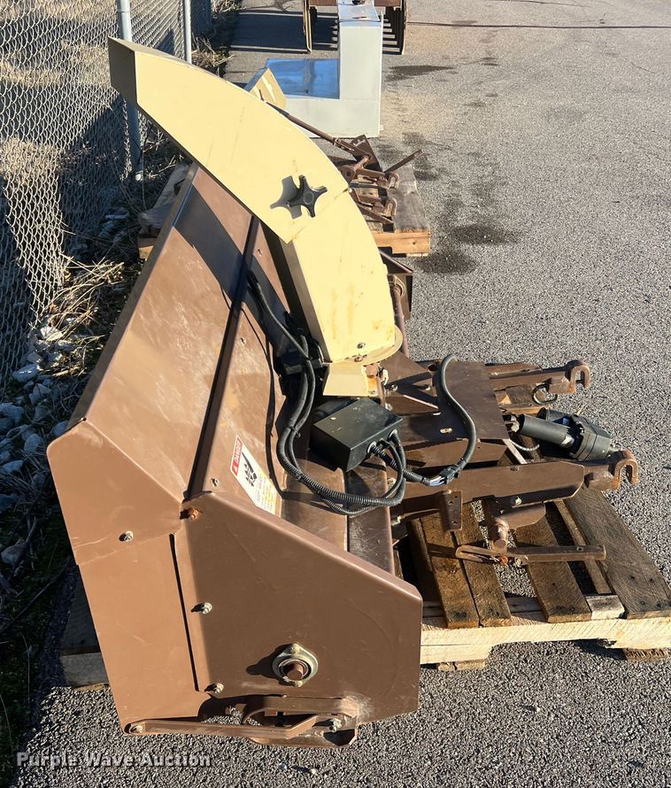 image for item MM9131 Grasshopper 512  snow blower attachment