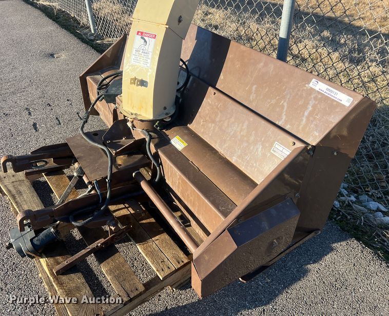 image for item MM9131 Grasshopper 512  snow blower attachment