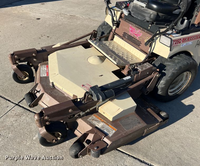 image for item MM9133 Grasshopper 725DT6  ZTR lawn mower