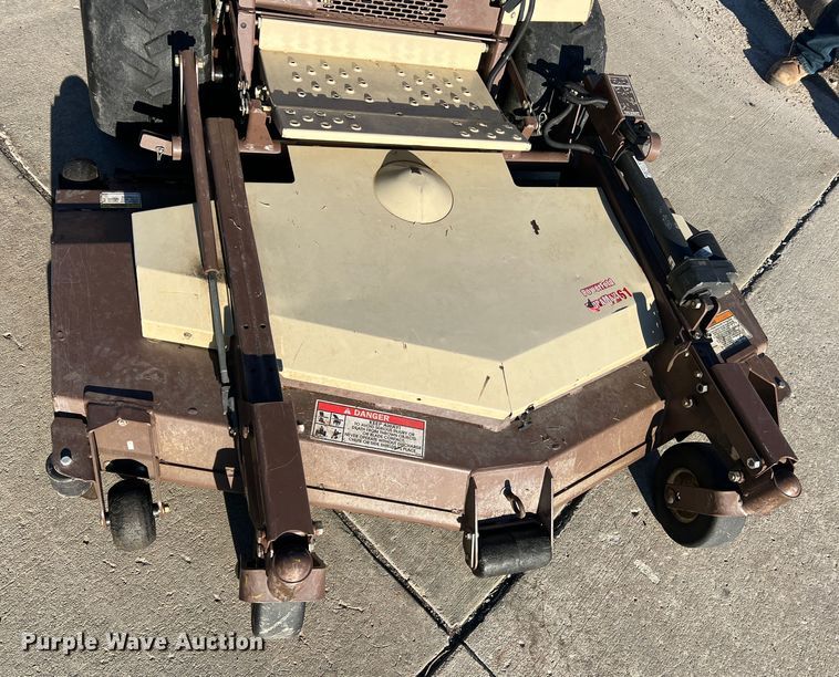 image for item MM9133 Grasshopper 725DT6  ZTR lawn mower