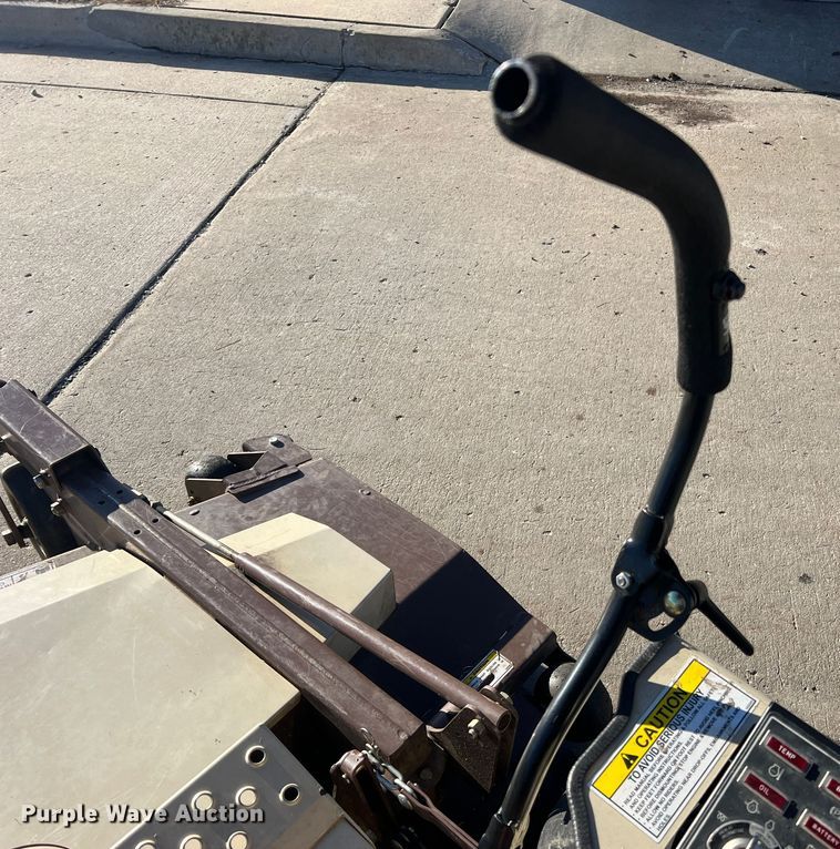 image for item MM9133 Grasshopper 725DT6  ZTR lawn mower