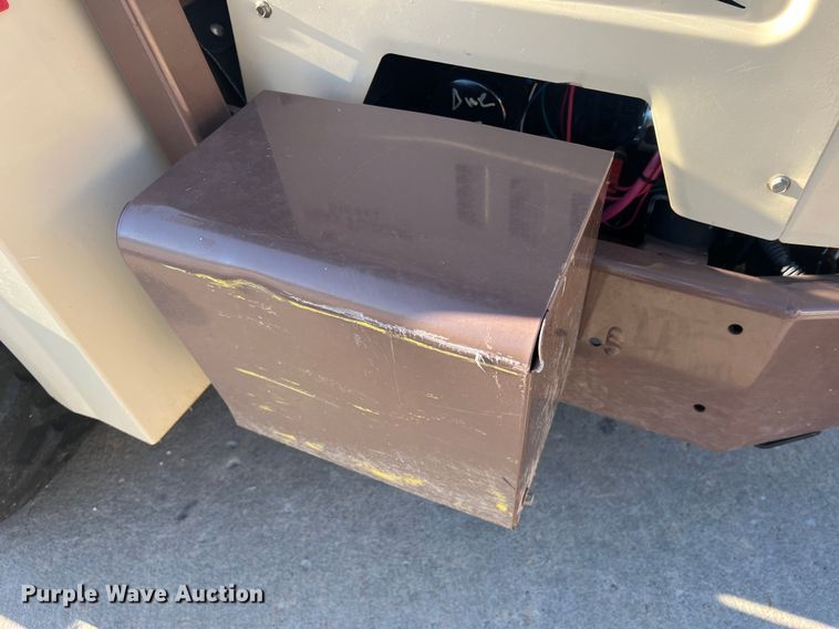 image for item MM9133 Grasshopper 725DT6  ZTR lawn mower