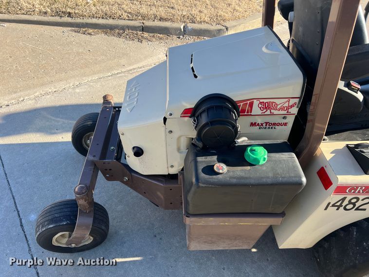 image for item MM9133 Grasshopper 725DT6  ZTR lawn mower