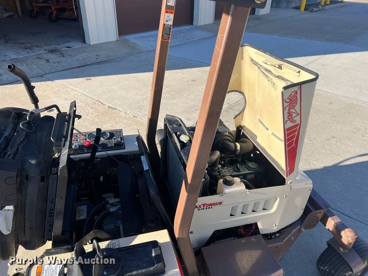 image for item MM9133 Grasshopper 725DT6  ZTR lawn mower