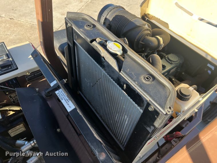 image for item MM9133 Grasshopper 725DT6  ZTR lawn mower