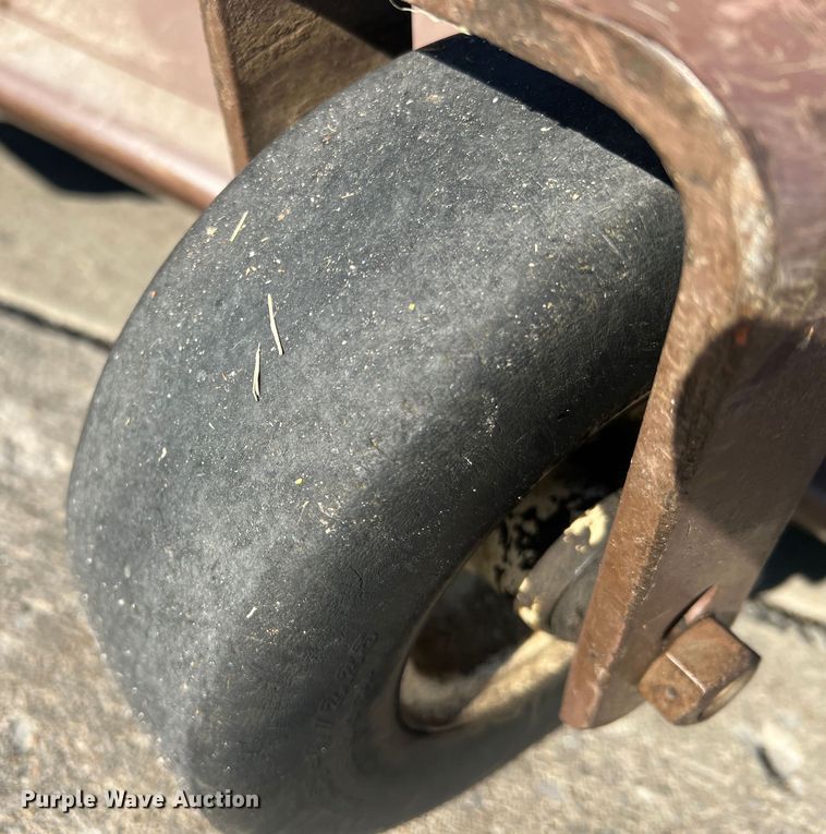 image for item MM9133 Grasshopper 725DT6  ZTR lawn mower