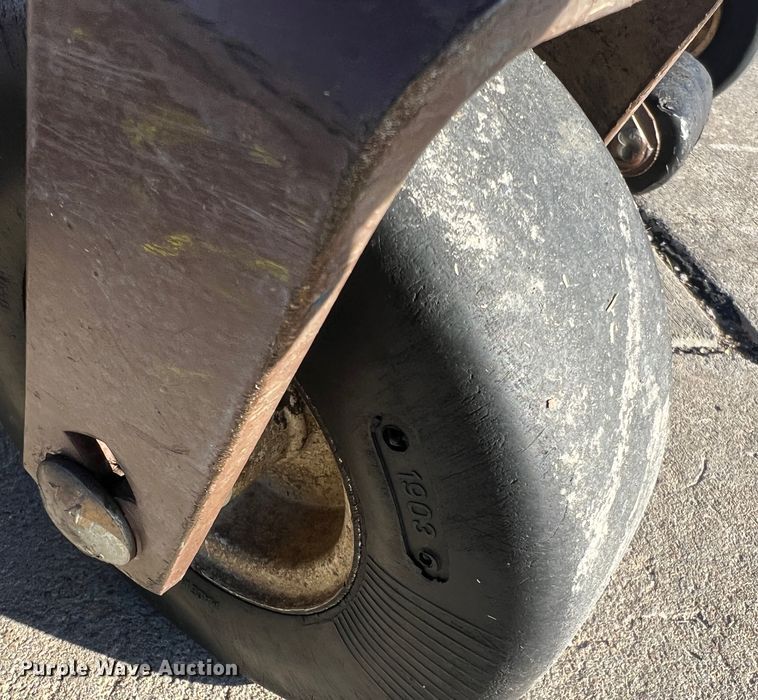 image for item MM9133 Grasshopper 725DT6  ZTR lawn mower