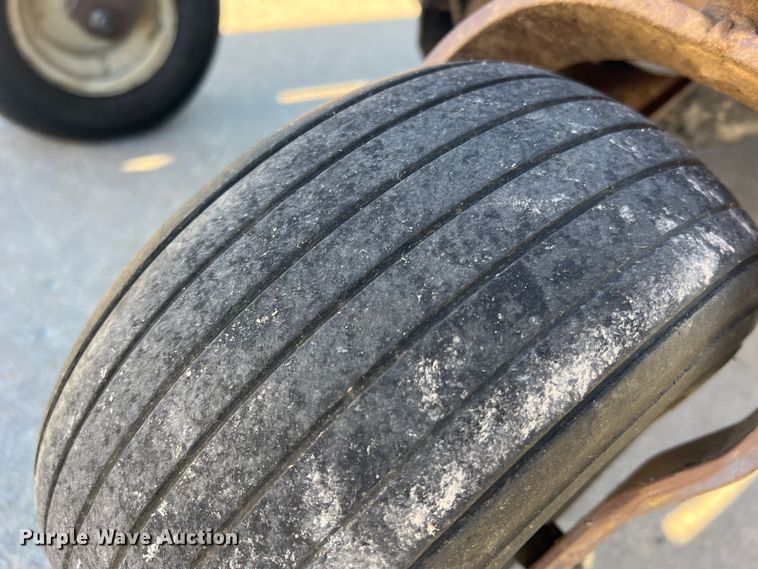 image for item MM9133 Grasshopper 725DT6  ZTR lawn mower